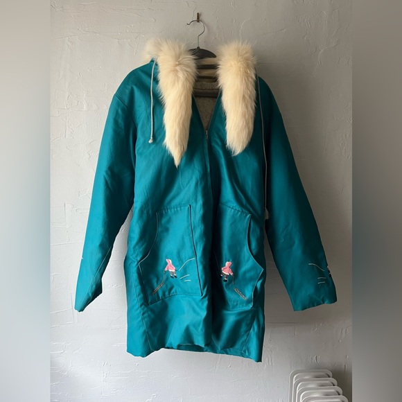 Authentic Inuit coat purchased in Toronto - Picture 1 of 8